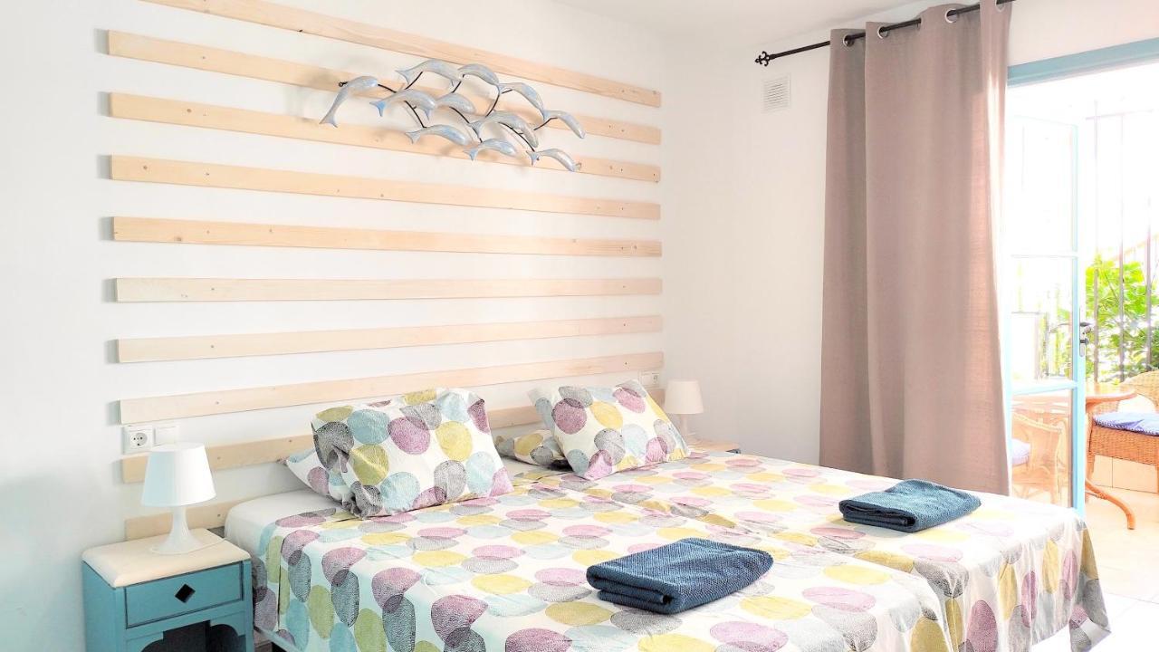 Port Royal Apartments, Heated Pool, Speed Wifi, Terrace อาโรนา ภายนอก รูปภาพ